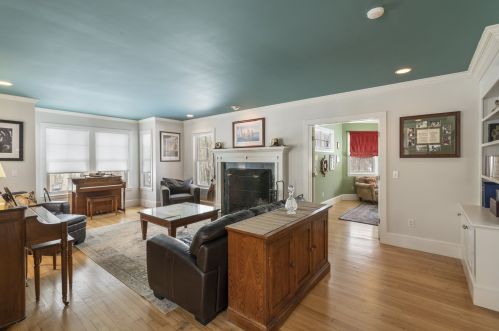 18 Country Farm Rd, Stratham, NH 03885-2536