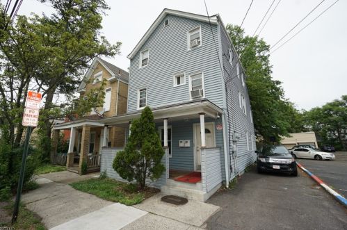 751 Grand Ave, Rahway, NJ 07065-5705