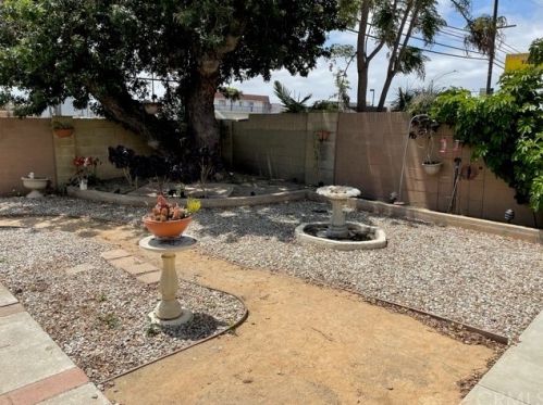 14471 Lyndon St, Garden Grove CA  92843-4638 exterior