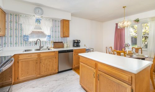 12 Rock Hill Ln, Newport, KY 41075-1235