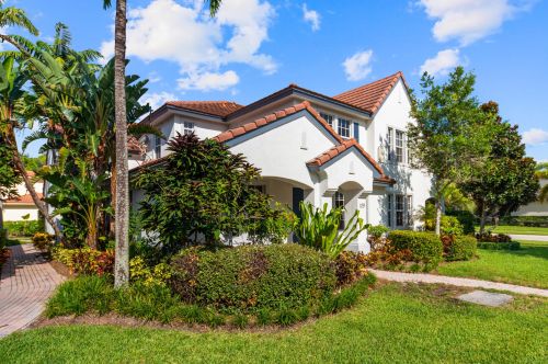 125 Evergrene Pkwy, West Palm Beach, FL 33410-1538