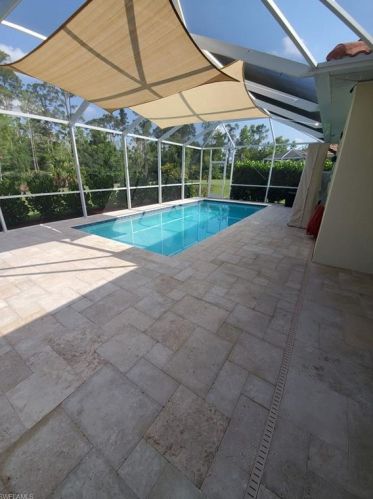 14571 Manchester Dr, Naples, FL 34114-8657