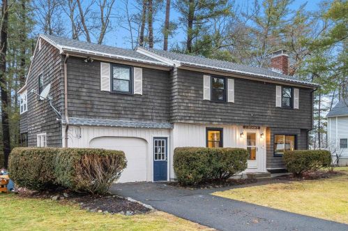 49 Nottingham Dr, Nashua, NH 03062-3144