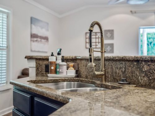 301 Ridgeway Blvd, Deland FL  32724-8811 exterior