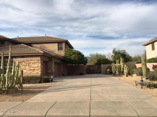 8004 Donald Dr, Peoria, AZ 85383-2114