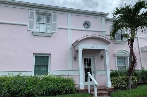 4814 Beach Dr, Saint Petersburg, FL 33705-4802