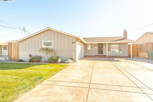1818 Arena St, San Leandro, CA 94579-1904