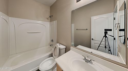 2769 Sulley Dr, Gilbert AZ  85295-6088 exterior