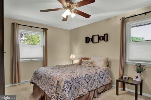 81 Moongale Dr, Carlisle PA  17013-2116 exterior