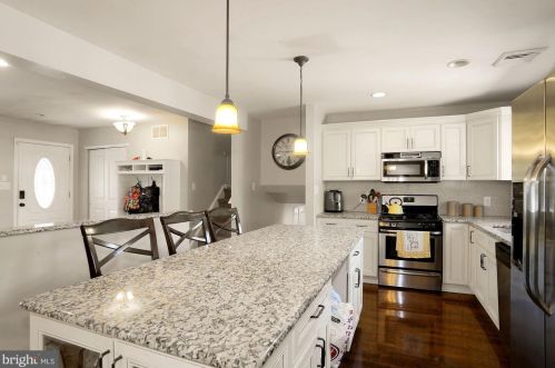 405 Princeton Ave, Wenonah NJ  08090-1647 exterior
