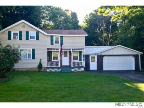 2897 Oneida St, Paris, NY 13456-3111
