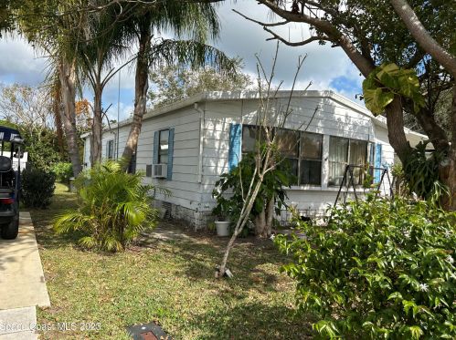 558 Dolphin Cir, Sebastian, FL 32976-2596