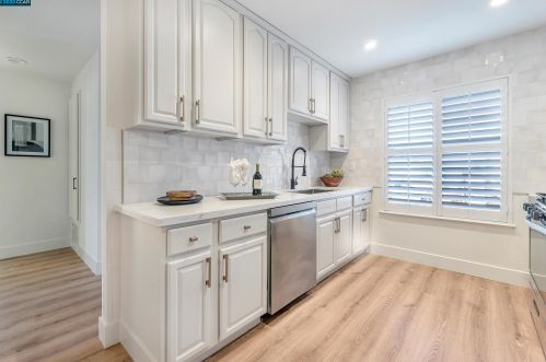 1177 Coad Ct, West Pittsburg CA  94565-6204 exterior