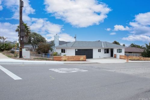380 9th St, Pismo Beach, CA 93433-2426