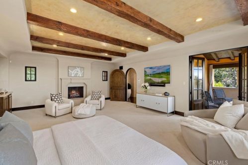 47 Echo Gln, Irvine CA  92603-0421 exterior