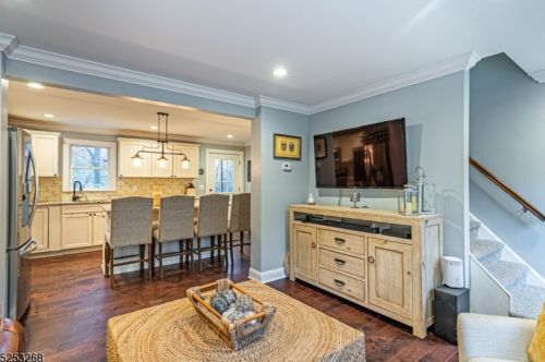45 Longview Trl, Parsippany NJ  07834-2039 exterior