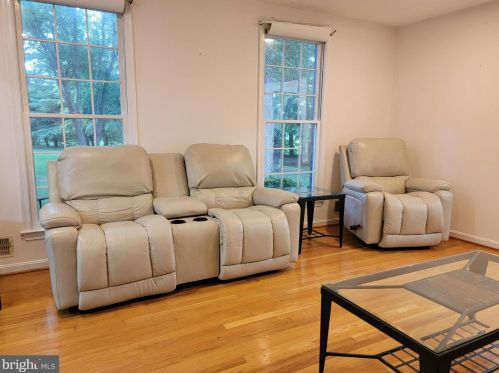 13501 Highland Farms Ct, Nokesville VA  20181-2811 exterior