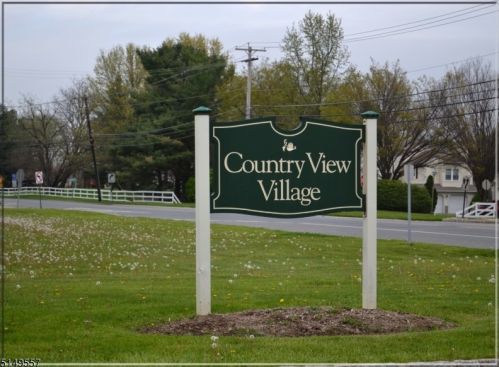 14 Caroline Dr, Belvidere NJ  07823-2849 exterior