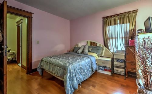 76 Savoy St, Bridgeport CT 06606-4122 exterior