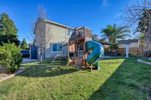 9980 Shiraz Pl, Elk Grove CA  exterior