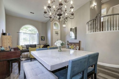 6826 Kilconnell Dr, Elk Grove CA 95758-4489 exterior