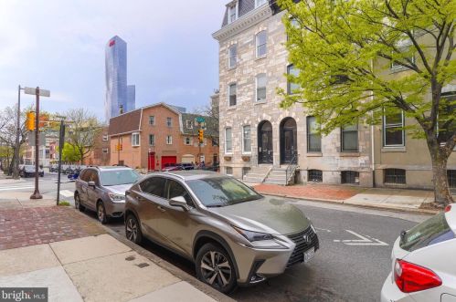 2225 Locust St, Philadelphia PA  19103-5510 exterior