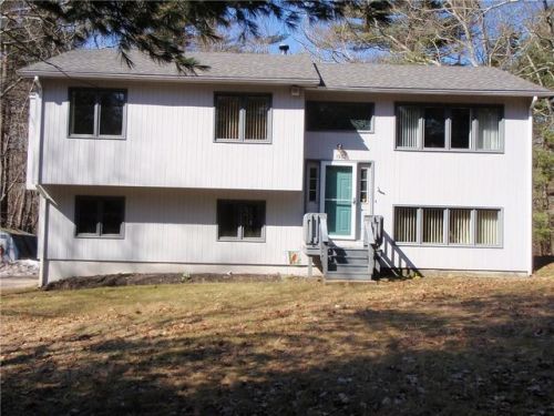 1933 Victory Hwy, Coventry, RI 02816-4532