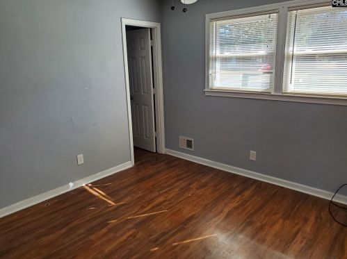 323 Creighton Dr, Cayce-West Columbia SC  29172-3114 exterior