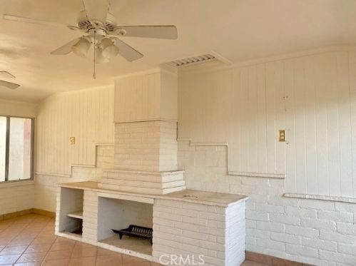 5949 Lewis Ave, Long Beach CA  90805-3528 exterior