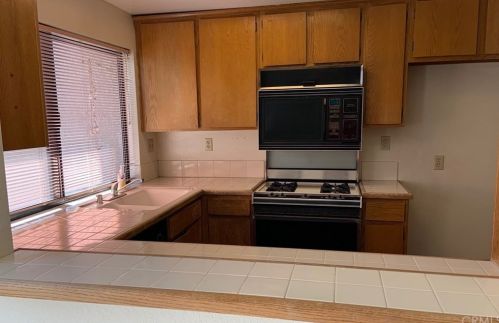 1504 Corte Hacienda, Upland, CA 91786-5164