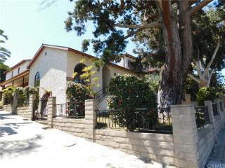 1544 Gates Ave, Manhattan Beach CA  90266-7027 exterior