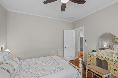 290 River Ave, Providence RI  02908-4217 exterior