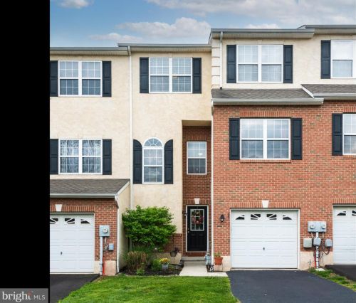 65 Stone Hill Dr, Pottstown, PA 19464-5296