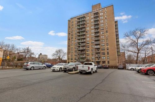 1966 Newbold Ave, Bronx NY  10472-5024 exterior