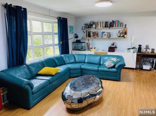 374 Ruckman Rd, Closter NJ  07624-2327 exterior