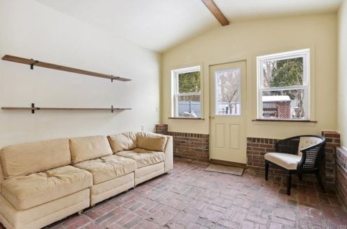 4 Fairway Ln, Norwich CT  06360-7006 exterior