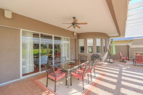 12801 Grand Traverse Dr, Dade City FL  33525-8251 exterior