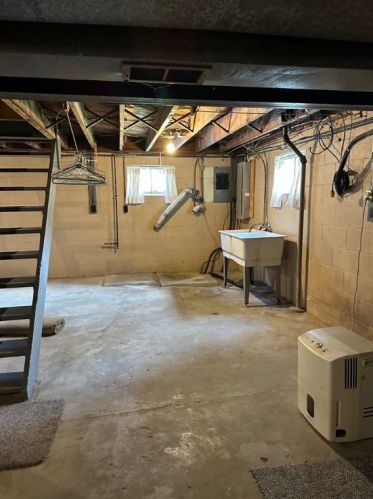 366 Dutch Ln, Hermitage PA  16148-2738 exterior