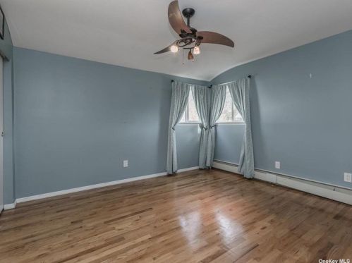 23 Wentworth Dr, Huntington Station NY  11746-6926 exterior