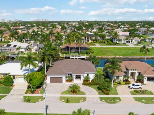 54 Gulfport Ct, Marco Island, FL 34145-4104