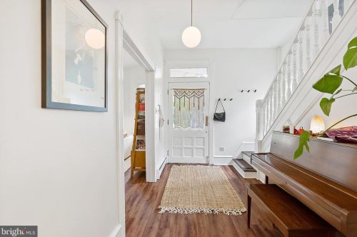 17 Lexington Ave, Camden NJ  08109-2013 exterior