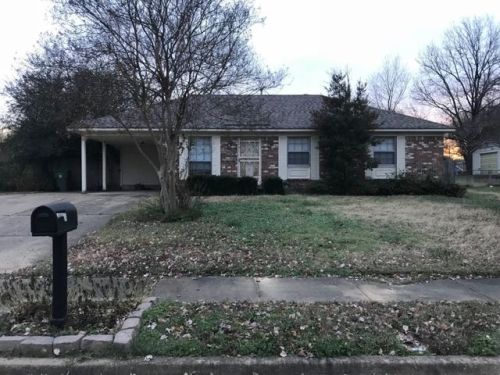 6975 Saddlebrook Dr, Millington, TN 38053-4029