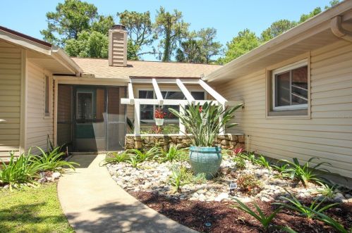 1042 Chokecherry Dr, Casselberry, FL 32708-4003