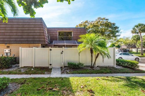 7707 77th Way, West Palm Beach, FL 33407-6738