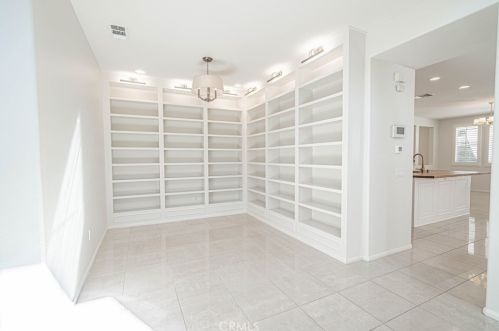 28342 Lorita Ln, Santa Clarita CA  91350-3211 exterior