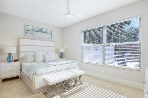 966 Bear Island Cir, West Palm Beach FL  33409-2062 exterior