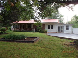 1105 Eastview Rd, Camden, TN 38320-7803