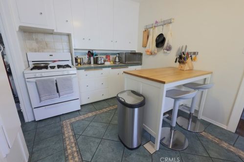 280 Orizaba Ave, Long Beach CA 90814-2453 exterior