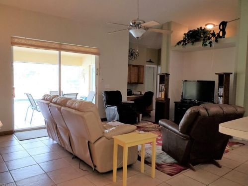 507 Aspen Ave, Lehigh Acres FL 33974-9613 exterior