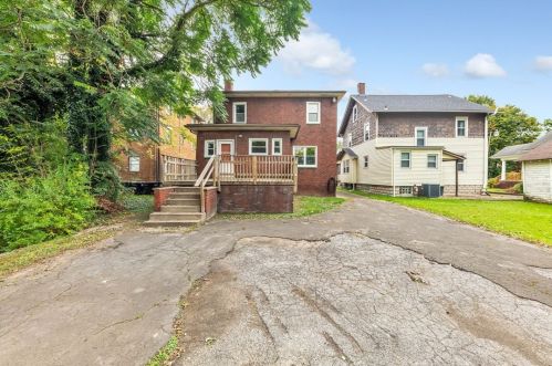 328 Moody Ave, New Castle PA  16105-2487 exterior